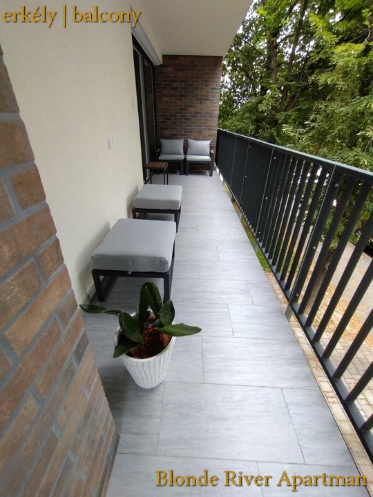 Blonde River Kálvária Apartment - Balcony